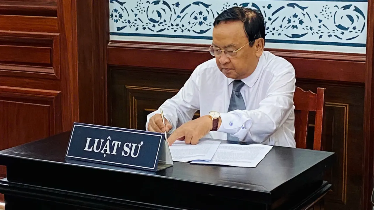 Đội ngũ luật sư Hoàng Thịnh Luật chuyên nghiệp