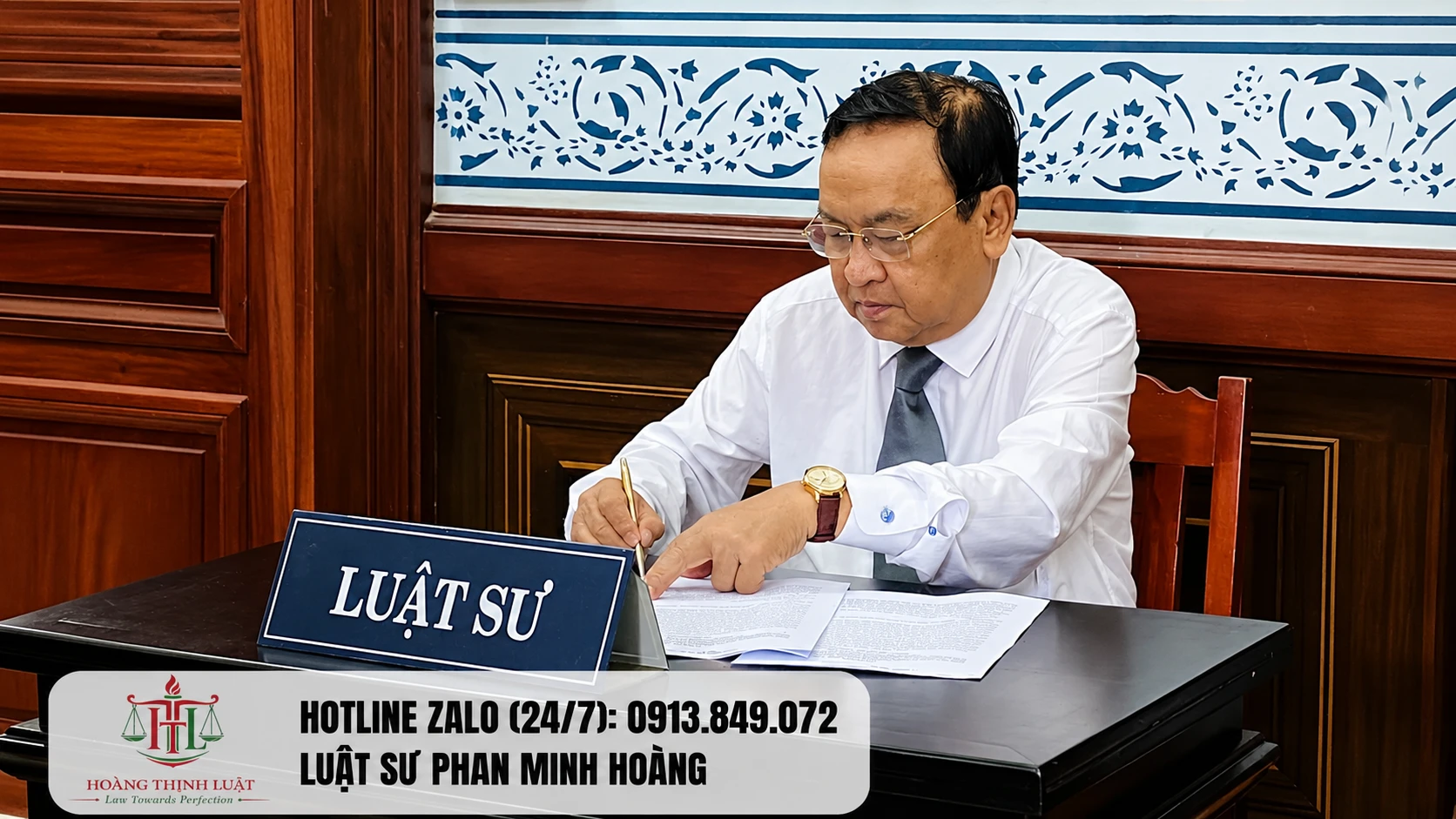 Chân dung luật sư hình sự Phan Minh Hoàng đang tiếp nhận bào chữa tại tòa án Chân dung luật sư hình sự Phan Minh Hoàng đang tiếp nhận bào chữa tại tòa án