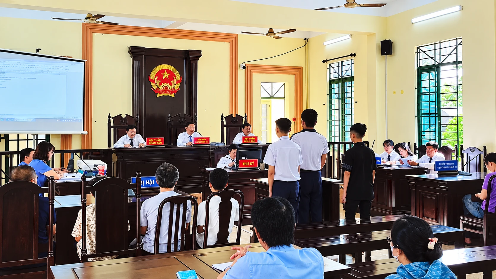 Quyền và nghĩa vụ của bị cáo - Phân biệt bị can và bị cáo Quyền và nghĩa vụ của bị cáo - Phân biệt bị can và bị cáo