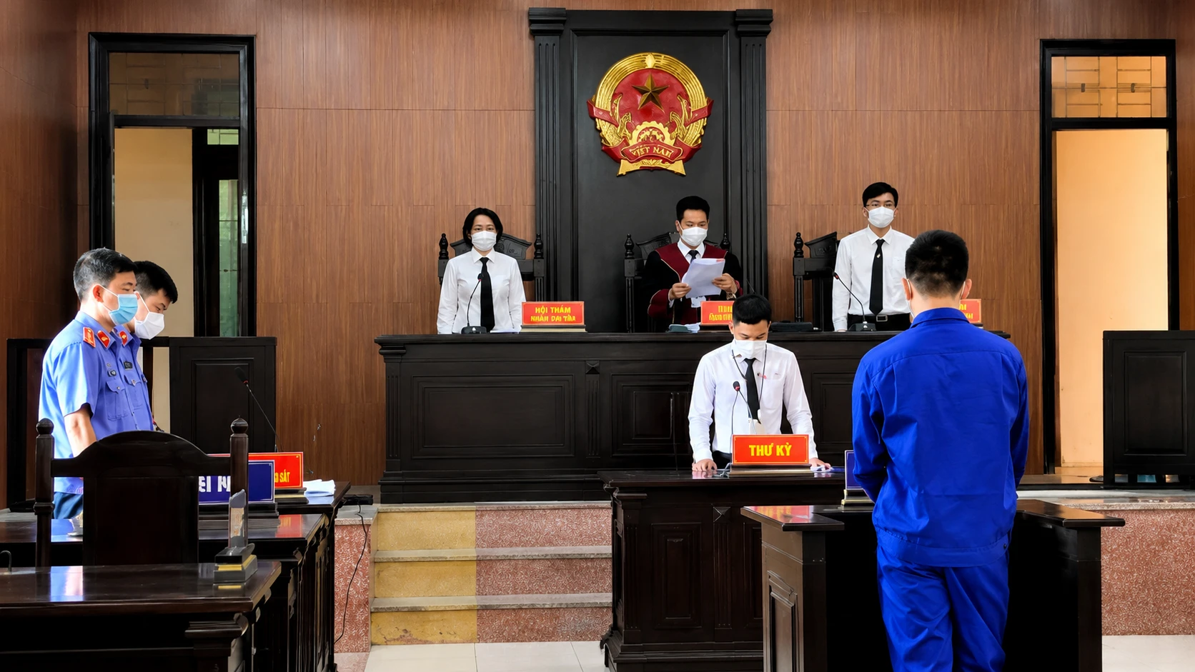 Thuê Luật Sư Bào Chữa Hình Sự Giúp Bảo Vệ Quyền Lợi Bị Cáo