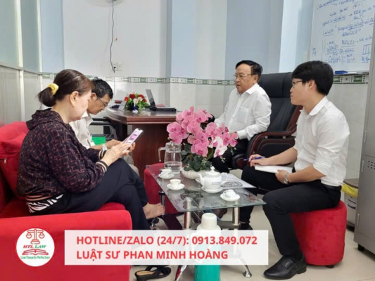 Luật sư Phan Minh Hoàng tư vấn cách giải quyết tranh chấp lối đi chung