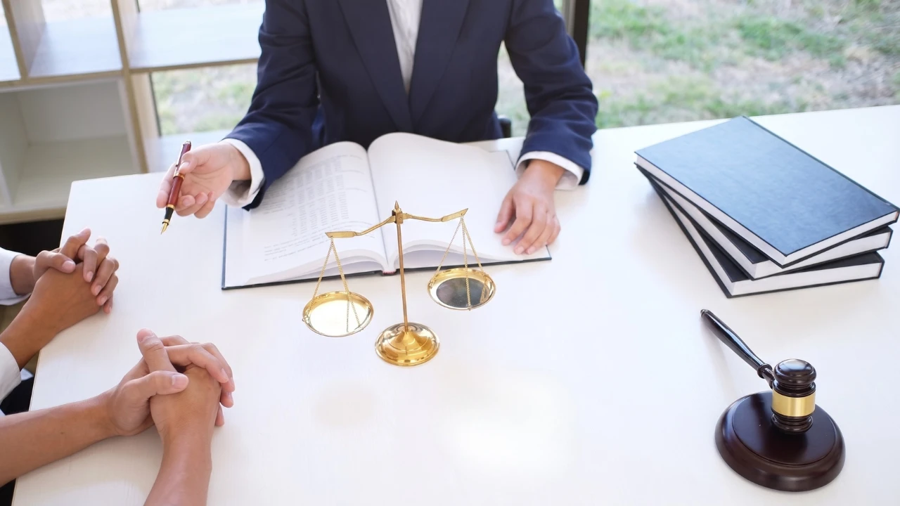 Quy trình triển khai khi thuê luật sư tư vấn pháp luật HCM